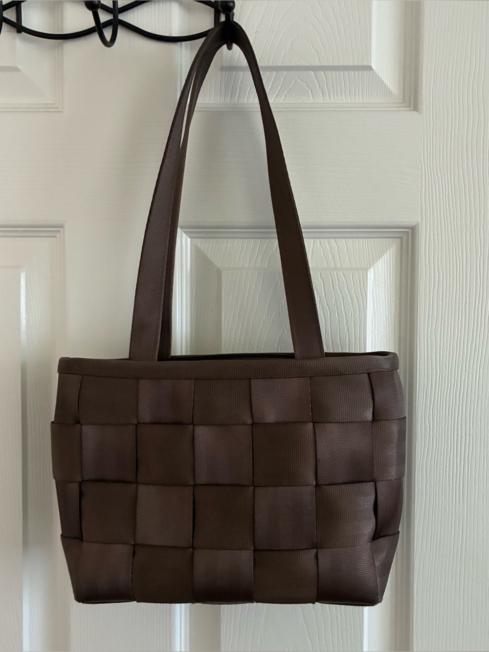 Harvey’s Vintage Medium Seatbelt Bag, Dark Brown